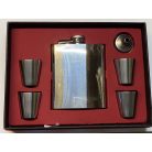 Gravírozható flaska dobozban poharakkal tölcsérrel