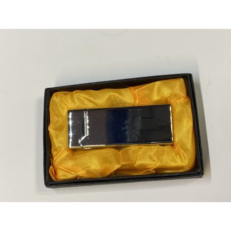 Gravírozható öngyújtó gázos vihargyújtó